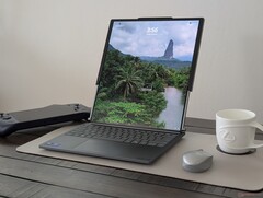 ThinkBook Plus Gen6 оснащен 16,7-дюймовым OLED-экраном в 14-дюймовом форм-факторе (Источник изображения: Notebookcheck)