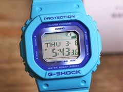 Часы Casio GLX-S5610-2 (на фото) оснащены функциями, связанными с серфингом. (Источник изображения: Mynavi News)