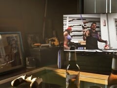 Скриншот из трейлера 2 к GTA VI, демонстрирующий контроллер PlayStation 4