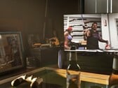 Скриншот из трейлера 2 к GTA VI, демонстрирующий контроллер PlayStation 4