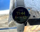 Согласно утечке, Pixel Watch 4 будут предлагать новые возможности SOS, а также новые функции для любителей фитнеса. (Источник изображения: Notebookcheck)