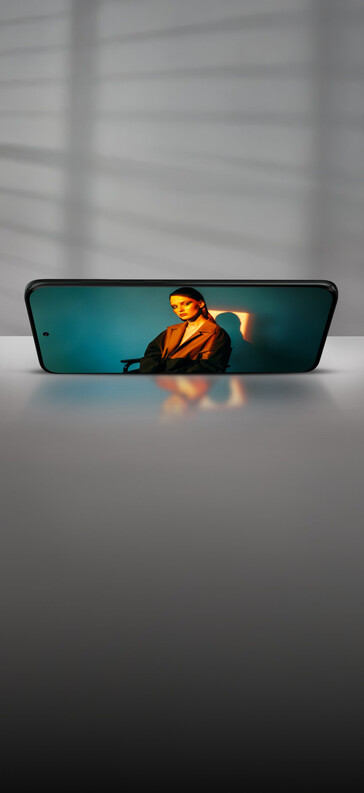 Утечка промо-изображения Edge 70 Fusion