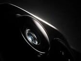 В коротком тизере компания Motorola демонстрирует различные материалы и поверхности и называет 22 сентября датой предстоящего анонса продукта.