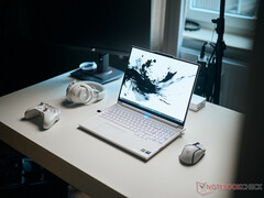 Обзор Lenovo Legion 7 16IAX10: Грозный конкурент Razer Blade 16