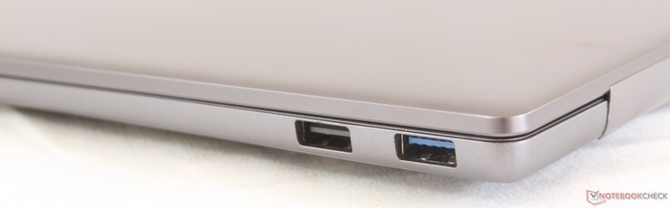 Правая сторона: USB 2.0, USB 3.0