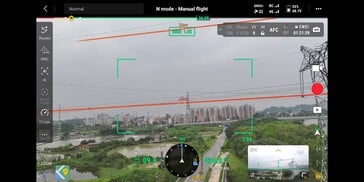 Здесь обнаружена высоковольтная линия. (Источник изображения: DJI)