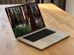 Apple MacBook Pro 16 (источник изображения: Notebookcheck)