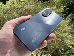 Poco F7 от Xiaomi работает под управлением HyperOS 2.0, и реклама здесь повсюду. Но их можно отключить.
