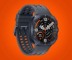 Часы Samsung « Galaxy » Ultra2 отличаются обновленным дизайном безеля.