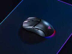 Игровая мышь Razer Cobra HyperSpeed с RGB-подсветкой underglow. (Источник изображения: Razer)