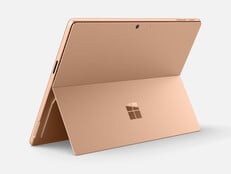 Surface Pro 12 в цвете «Dune».
