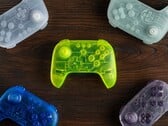 Цвета 8BitDo 64 Bluetooth Controller Prototype Limited Edition имеют полупрозрачные корпуса.
