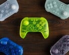 Цвета 8BitDo 64 Bluetooth Controller Prototype Limited Edition имеют полупрозрачные корпуса.