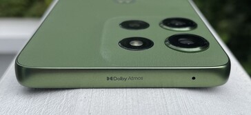 Вверху: микрофон