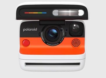 Откидная вспышка также служит крышкой объектива. (Источник изображения: Polaroid)