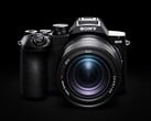 Камера Sony RX10 V оснащена 25-кратным оптическим зумом.