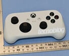 Новый контроллер Xbox от Microsoft имеет сравнительно приземистый форм-фактор.
