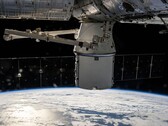 Изображение, показывающее спутник, вращающийся вокруг Земли. (Источник изображения: SpaceX-Imagery - Pixabay)