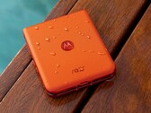 Razr 50 сертифицирован по стандарту IPx8 и может иметь до 512 Гб памяти в Китае. (Источник изображения: Motorola)