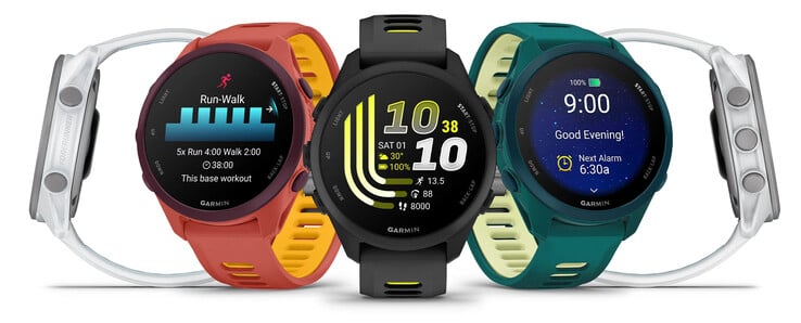 Garmin предлагает модель Forerunner 170 в четырех цветовых вариантах.