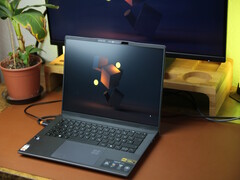 Обзор ноутбука Acer Swift Go 14 AI: Конкурент MacBook Air на Snapdragon с автономностью 24 часа