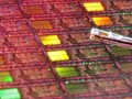Для производства чипов с помощью EUV-технологии Samsung необходимы химические фоторезисты. (Изображение: Golem.de)