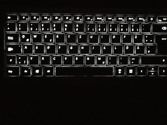 Подсветка клавиатуры (максимальная яркость)