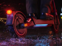 Новый электросамокат Xiaomi Electric Scooter 5 Plus присоединится к уже существующим моделям, таким как Scooter 5 Max (на фото). (Источник изображения: Xiaomi)