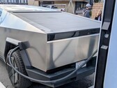 Кибертрак на V4 Supercharger (изображение: Mardak/TMC)