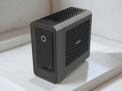Игровой ПК Zotac ZBox Magnus One SFF оснащен графическим процессором RTX 5070 Ti и процессором Core Ultra 7 265. (Источник изображения: ITHome, отредактировано)