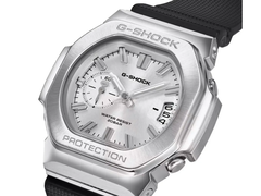 Часы Casio серии GMC-2500 с ремешком из полимерной смолы