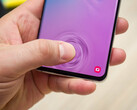 Даже ульразвуковой сканер отпечатков пальцев Galaxy S10 можно обойти? (Изображение: Phone Arena)