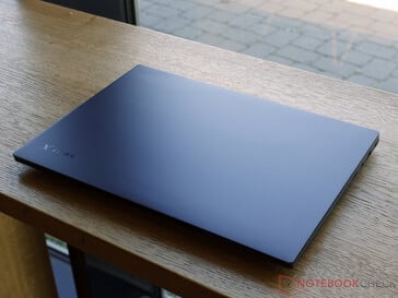 Изящное шасси Acer Swift X 14 AI (Источник изображения: Notebookcheck)