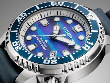 Citizen BN0167-09W крупным планом циферблата