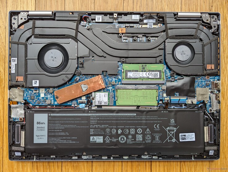 Inspiron 16 Plus 7630 для сравнения