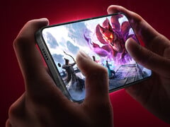 Смартфон Redmi K90 Ultra оснащён процессором Snapdragon 8 Elite. На снимке: рекламное изображение, на котором показана игра в жанре MOBA, запущенная на этом смартфоне.