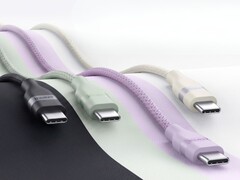 Кабель Anker's USB-C to USB-C Cable (3 фута, 240 Вт, Upcycled-Braided)