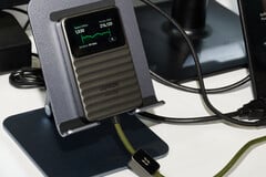 Сенсорный экран предоставляет информацию о состоянии изображенного на картинке манекена