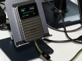 Сенсорный экран предоставляет информацию о состоянии изображенного на картинке манекена