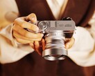 Новые конвертеры Viltrox позволяют фотокамере Fujifilm X100 VI предлагать фокусные расстояния 28 мм и 50 мм. (Источник изображения: Fujifilm)