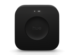 Hue Bridge Pro от Philips (на фото) выйдет на рынок в сентябре 2025 года. (Источник изображения: Philips)