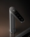 Кран Xiaomi Mijia Rich Mine Water Purifier 1200G оснащен сенсорным экраном. (Источник изображения: Xiaomi)