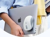 Беспроводная мышь ESR MagMouse - это первая в мире мышь с магнитным креплением и встроенным кабелем для зарядки (Источник изображения: ESR)