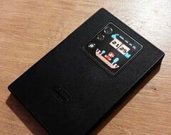Вторичный дисплей Unihertz Titan 2 становится гораздо более универсальным благодаря приложению Pebblehertz.