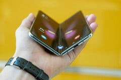 Galaxy Z Fold 8 (на фотографии не представлен) может оказаться не таким «без складок», как об этом заявляется.