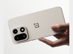 OnePlus 15 в расцветке Sand Dune. (Источник изображения: OnePlus на Weibo)