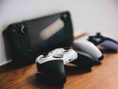 Согласно слухам, Sony PlayStation 6 составит серьёзную конкуренцию устройству Steam Deck, изображённому на фотографии.