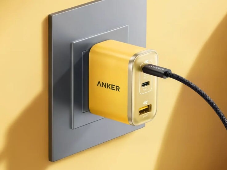 Зарядное устройство Anker x Pokémon Nano (70 Вт, 3 порта)
