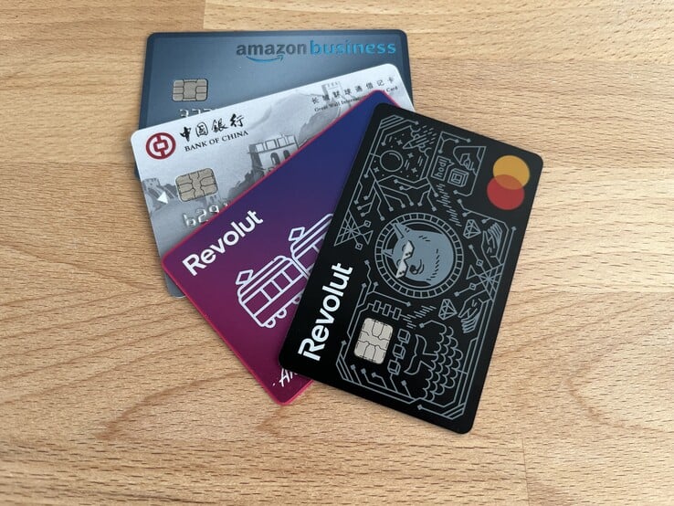По сравнению с другими провайдерами Revolut предлагает широкий выбор интересных дизайнов