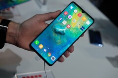 Huawei Mate 20 X. (Источник: Trusted Reviews)